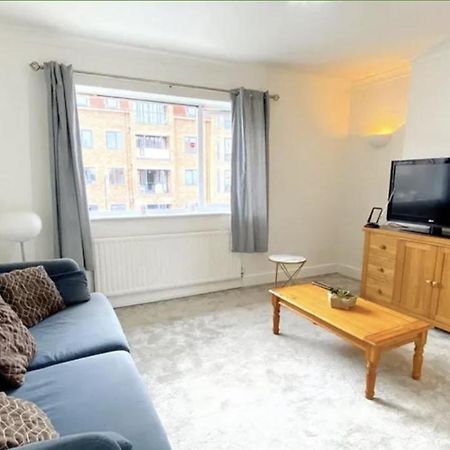 4 Bedroom Property Which Sleeps 8 Very Close To The Harry Potter Studio And Watford Junction Εξωτερικό φωτογραφία